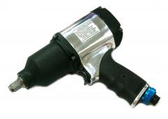 Automobile Air Impact Wrench for Pneumatic (Air) Tools made by CHAIN ENTERPRISES CO., LTD.　聯鎖企業股份有限公司 - MatchSupplier.com