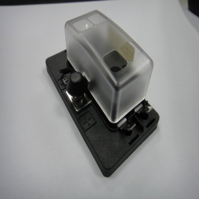 4x4 Pick Up Fuse Block Box Holder for Electrical Parts made by CHE YEN INDUSTRIAL CO., LTD.　啟運興業股份有限公司 - MatchSupplier.com