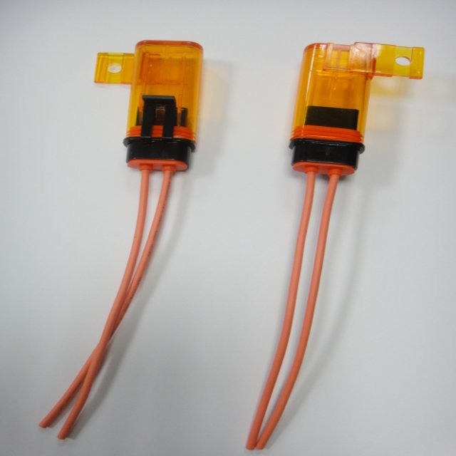 Bus Fuse Holder for Electrical Parts made by CHE YEN INDUSTRIAL CO., LTD.　啟運興業股份有限公司 - MatchSupplier.com