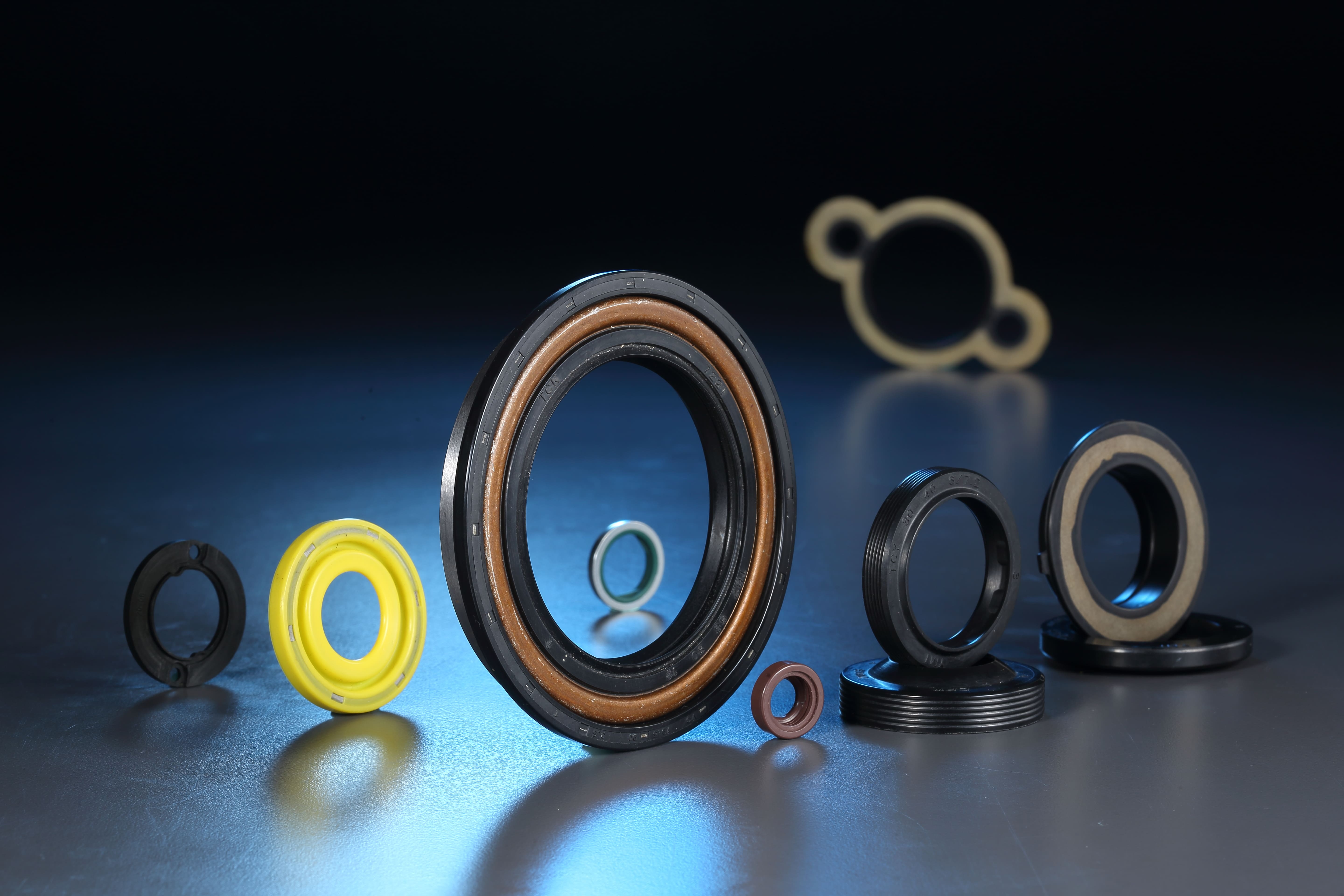 Automobile Oil Seal for Rubber, Plastic Parts made by Yee Ming Ying Co., LTD.　昱銘穎有限公司 - MatchSupplier.com